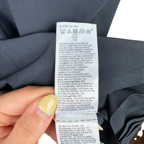 Athleta Black Featherweight Stretch Camisole Athletic Lightweight Tank Top - Picture 14 of 14